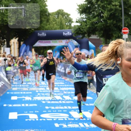 29.06.2025 - hella hamburg halbmarathon Zöllner http://msf.ph/oto/8178801 29.06.2025 10:39:08 Ziel 1164, 1445, 1803, 2262, 4359, 4759, 6682, 6686, 6687, 11447, 11619, 12137, 15556, 16656, 16820, 18734, 19151 meine-sportfotos.de