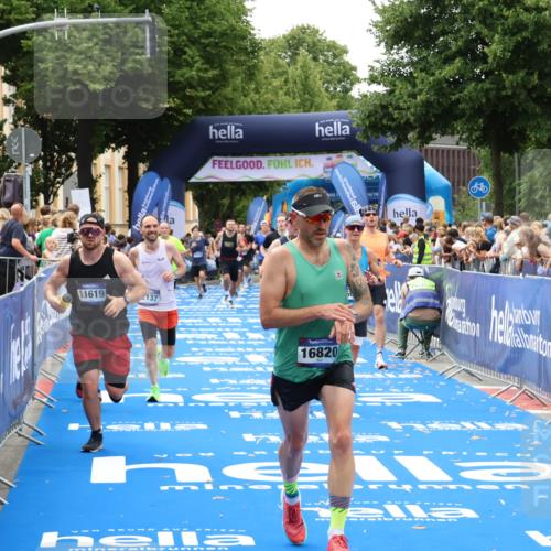 29.06.2025 - hella hamburg halbmarathon Zöllner http://msf.ph/oto/8178903 29.06.2025 10:39:12 Ziel 1445, 3282, 4759, 6686, 6687, 11305, 11619, 12137, 13729, 15556, 16656, 16820, 17668, 18149, 18547 meine-sportfotos.de