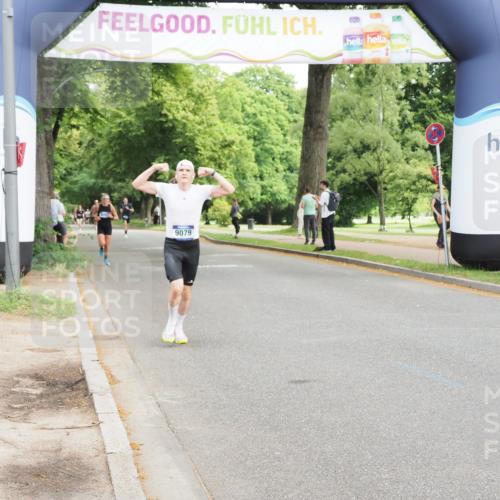 29.06.2025 - hella hamburg halbmarathon MichiJ http://msf.ph/oto/8179167 29.06.2025 10:17:00 Zwischen KM18-KM19 15023, 18124, 18692, 19050 meine-sportfotos.de