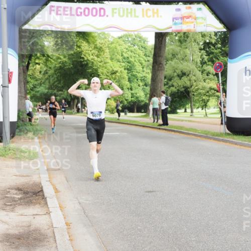 29.06.2025 - hella hamburg halbmarathon MichiJ http://msf.ph/oto/8179204 29.06.2025 10:17:00 Zwischen KM18-KM19 15023, 18124, 18692, 19050 meine-sportfotos.de