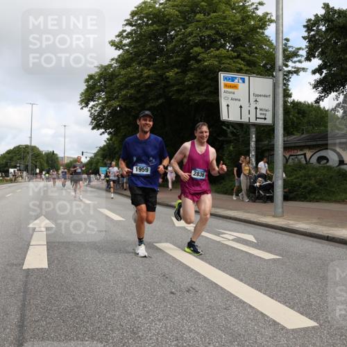 29.06.2025 - hella hamburg halbmarathon Yannick Fuchs http://msf.ph/oto/8179255 29.06.2025 10:28:27 20KM 1053, 1396, 1959, 2243, 2836, 4246, 4602, 5193, 8312, 8956, 11227, 12595, 13618, 14289, 14310, 14466, 14784, 14975, 15268, 15326, 15887, 16724, 16755, 16931, 17191, 17802, 18455, 18731, 18854 meine-sportfotos.de