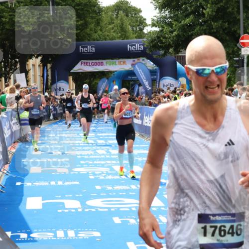 29.06.2025 - hella hamburg halbmarathon Zöllner http://msf.ph/oto/8179406 29.06.2025 10:39:25 Ziel 2972, 6037, 6152, 8319, 8346, 12335, 12372, 13479, 14359, 15013, 15866, 17646 meine-sportfotos.de