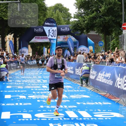 29.06.2025 - hella hamburg halbmarathon Zöllner http://msf.ph/oto/8179469 29.06.2025 10:29:58 Ziel 5308, 19202 meine-sportfotos.de