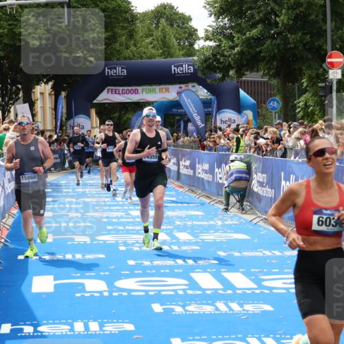 29.06.2025 - hella hamburg halbmarathon Zöllner http://msf.ph/oto/8179494 29.06.2025 10:39:28 Ziel 1343, 2546, 2972, 6037, 6152, 8346, 12335, 12372, 14359, 15013, 15866 meine-sportfotos.de