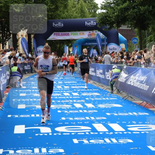 29.06.2025 - hella hamburg halbmarathon Zöllner http://msf.ph/oto/8179536 29.06.2025 10:30:03 Ziel 2689, 3189, 5308, 8190, 9634, 10270, 15672, 17768 meine-sportfotos.de