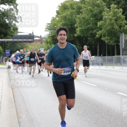 29.06.2025 - hella hamburg halbmarathon Jannik Wohlers http://msf.ph/oto/8179581 29.06.2025 10:22:43 Lombardsbrücke 1853, 2925, 3029, 3034, 4190, 4266, 4793, 6578, 6784, 6785, 6849, 7266, 7891, 8687, 8688, 8716, 8918, 8920, 9133, 9301, 9877, 9913, 10205, 12025, 12073, 12265, 13560, 14041, 14338, 15469, 16416, 16558, 16565, 16566, 16863, 17099, 17207, 17299, 17657 meine-sportfotos.de