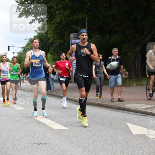 29.06.2025 - hella hamburg halbmarathon Yannick Fuchs http://msf.ph/oto/8179680 29.06.2025 10:28:33 20KM 1053, 1396, 1743, 1959, 2243, 2836, 4246, 5193, 8312, 9345, 10865, 11227, 12595, 13066, 13493, 13494, 13618, 14289, 14310, 14784, 15268, 15326, 15887, 16724, 16755, 17191, 17489, 17802, 18099, 18854, 18906 meine-sportfotos.de