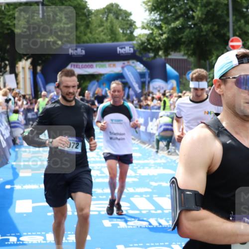 29.06.2025 - hella hamburg halbmarathon Zöllner http://msf.ph/oto/8179713 29.06.2025 10:39:33 Ziel 1343, 2546, 2972, 6152, 7152, 7154, 8346, 9116, 9265, 12335, 12372, 15336, 15828, 15965, 18285 meine-sportfotos.de