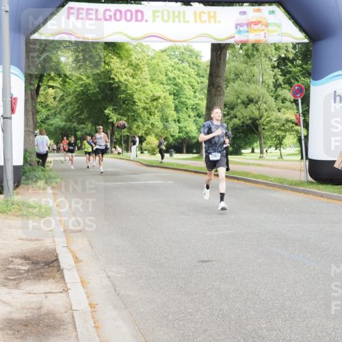 29.06.2025 - hella hamburg halbmarathon MichiJ http://msf.ph/oto/8179849 29.06.2025 10:17:08 Zwischen KM18-KM19 1065, 9079, 9097, 12341, 15136 meine-sportfotos.de