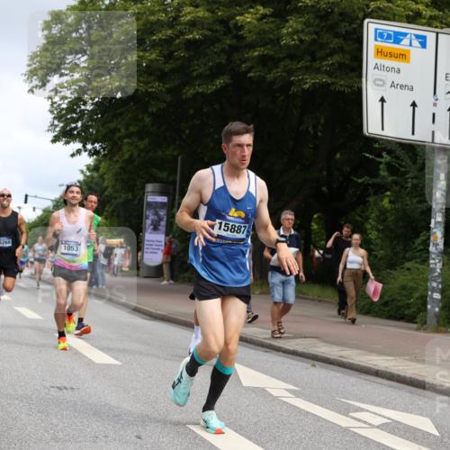 29.06.2025 - hella hamburg halbmarathon Yannick Fuchs http://msf.ph/oto/8179854 29.06.2025 10:28:34 20KM 1053, 1396, 1743, 2243, 2836, 4246, 5193, 8312, 9345, 10865, 11227, 12595, 13066, 13493, 13494, 13618, 14289, 14310, 14784, 15268, 15326, 15887, 16243, 16724, 16755, 17191, 17489, 18099, 18906 meine-sportfotos.de
