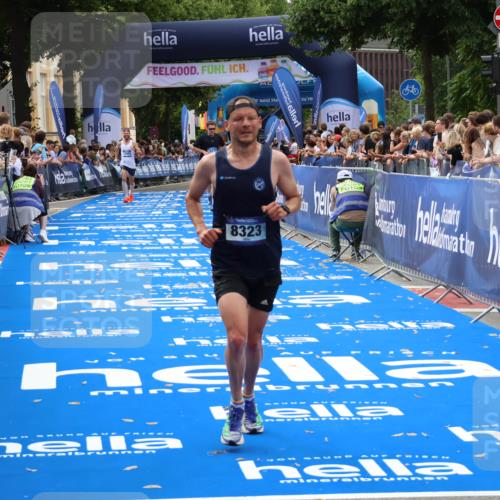 29.06.2025 - hella hamburg halbmarathon Zöllner http://msf.ph/oto/8179875 29.06.2025 10:30:18 Ziel 1758, 8323, 10173, 12691 meine-sportfotos.de