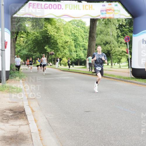 29.06.2025 - hella hamburg halbmarathon MichiJ http://msf.ph/oto/8179939 29.06.2025 10:17:08 Zwischen KM18-KM19 1065, 9079, 9097, 12341, 15136 meine-sportfotos.de