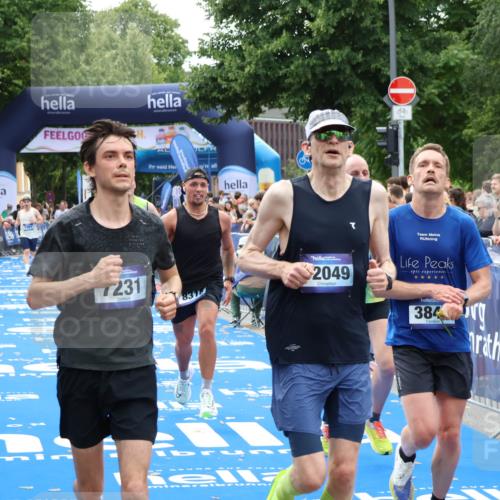29.06.2025 - hella hamburg halbmarathon Zöllner http://msf.ph/oto/8180011 29.06.2025 10:30:42 Ziel 2851, 3845, 7231, 7481, 8318, 11413, 12049, 17322, 18235 meine-sportfotos.de