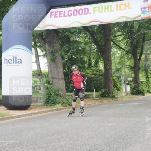 29.06.2025 - hella hamburg halbmarathon KatJ http://msf.ph/oto/8180129 29.06.2025 09:22:32 Zwischen KM18-KM19  meine-sportfotos.de