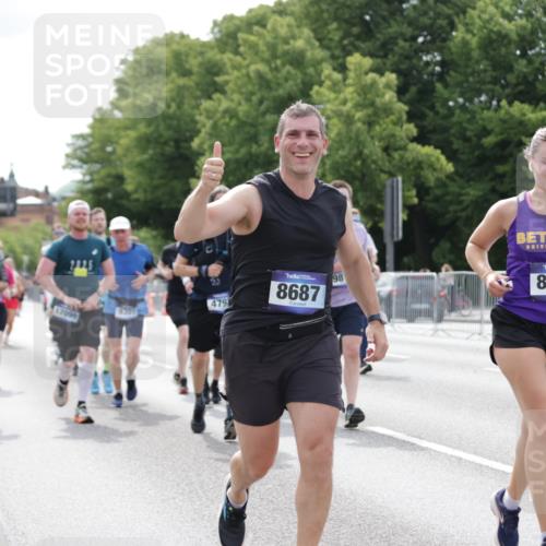 29.06.2025 - hella hamburg halbmarathon Jannik Wohlers http://msf.ph/oto/8180134 29.06.2025 10:22:48 Lombardsbrücke 1362, 2925, 4190, 4266, 4728, 4793, 6502, 6578, 6784, 6785, 6849, 7891, 8687, 8688, 8716, 8918, 8920, 9133, 9301, 9877, 9913, 10739, 11798, 12025, 12073, 12265, 13560, 14041, 14338, 14821, 16416, 16558, 17013, 17099, 17207, 17299, 17719 meine-sportfotos.de