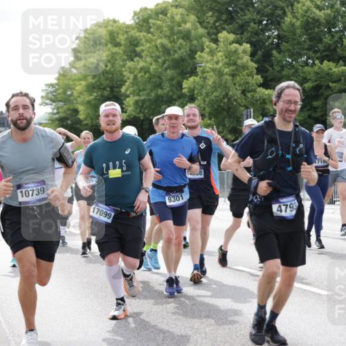 29.06.2025 - hella hamburg halbmarathon Jannik Wohlers http://msf.ph/oto/8180241 29.06.2025 10:22:50 Lombardsbrücke 1362, 2925, 4190, 4266, 4728, 4793, 6502, 6578, 6849, 7820, 7891, 8687, 8688, 8716, 8918, 8920, 9301, 9877, 10739, 11798, 12025, 12073, 12265, 13560, 14041, 14338, 14821, 16416, 16558, 17013, 17099, 17207, 17299, 17719 meine-sportfotos.de