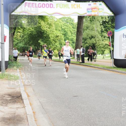 29.06.2025 - hella hamburg halbmarathon MichiJ http://msf.ph/oto/8180321 29.06.2025 10:17:12 Zwischen KM18-KM19 1065, 5344, 9097, 15136 meine-sportfotos.de