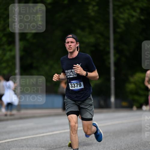 29.06.2025 - hella hamburg halbmarathon Dr. Thomas Lammeyer http://msf.ph/oto/8180386 29.06.2025 09:47:10 Kennedybrücke 1122, 1953, 2483, 3189, 3379, 5308, 9079, 9804, 10351, 11150 meine-sportfotos.de