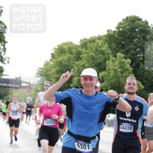 29.06.2025 - hella hamburg halbmarathon Jannik Wohlers http://msf.ph/oto/8180507 29.06.2025 10:22:52 Lombardsbrücke 1362, 2925, 4190, 4266, 4728, 4793, 6502, 6849, 7820, 8687, 8688, 8716, 8918, 8920, 9301, 9877, 10739, 11798, 11879, 12025, 12073, 12265, 14041, 14265, 14338, 14821, 16416, 16558, 17013, 17099, 17207, 17299, 17719, 18332 meine-sportfotos.de