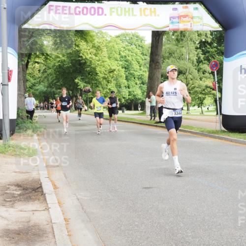 29.06.2025 - hella hamburg halbmarathon MichiJ http://msf.ph/oto/8180534 29.06.2025 10:17:12 Zwischen KM18-KM19 1065, 5344, 9097, 15136 meine-sportfotos.de