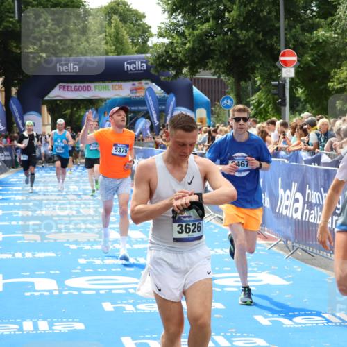 29.06.2025 - hella hamburg halbmarathon Zöllner http://msf.ph/oto/8180728 29.06.2025 10:40:05 Ziel 2826, 3626, 5050, 5375, 6080, 8467, 12091, 13514, 15421, 15424, 17973 meine-sportfotos.de