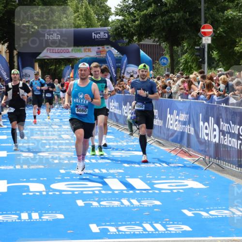 29.06.2025 - hella hamburg halbmarathon Zöllner http://msf.ph/oto/8180837 29.06.2025 10:40:08 Ziel 2826, 5007, 5050, 5508, 6080, 8933, 12091, 13514, 15424, 17973 meine-sportfotos.de