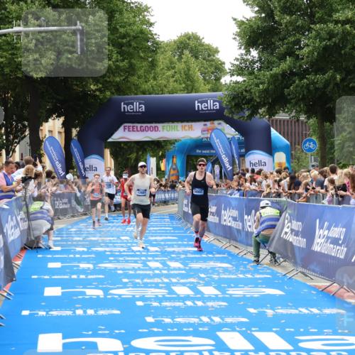 29.06.2025 - hella hamburg halbmarathon Zöllner http://msf.ph/oto/8180852 29.06.2025 10:31:37 Ziel 5660, 7793, 12681, 13617, 15835 meine-sportfotos.de