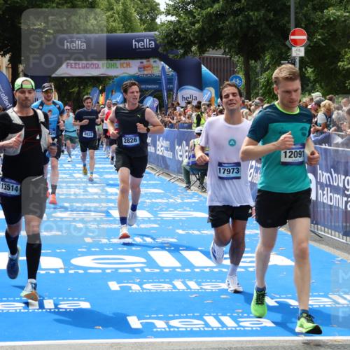 29.06.2025 - hella hamburg halbmarathon Zöllner http://msf.ph/oto/8180923 29.06.2025 10:40:10 Ziel 2826, 4381, 5007, 5050, 5508, 5916, 6080, 7495, 8933, 12091, 13514, 15424, 17973 meine-sportfotos.de