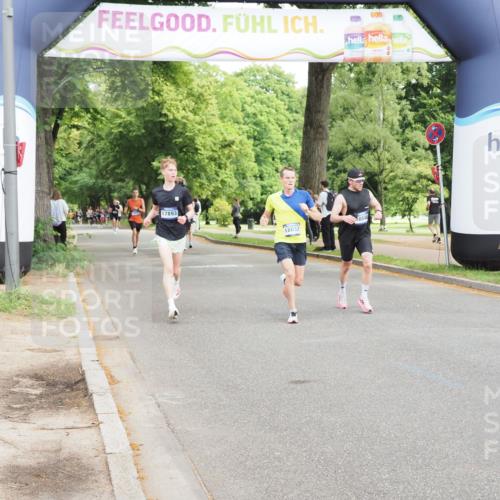 29.06.2025 - hella hamburg halbmarathon MichiJ http://msf.ph/oto/8180943 29.06.2025 10:17:15 Zwischen KM18-KM19 1065, 5344, 10848, 18037 meine-sportfotos.de