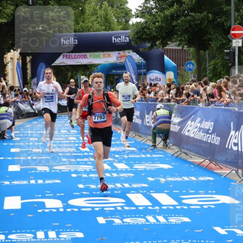 29.06.2025 - hella hamburg halbmarathon Zöllner http://msf.ph/oto/8180948 29.06.2025 10:31:42 Ziel 7793, 13606, 13617, 15835, 18102 meine-sportfotos.de