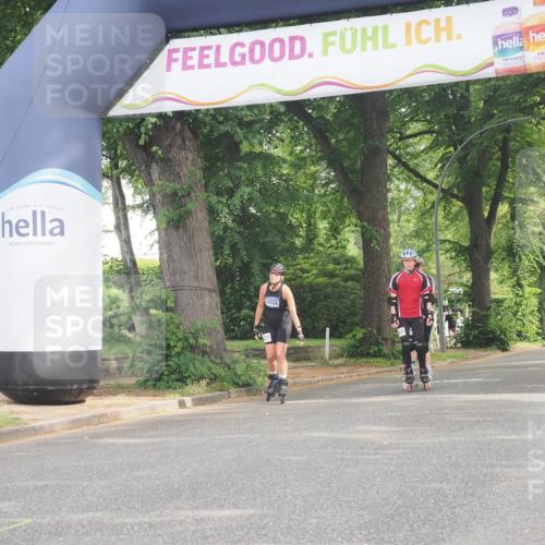 29.06.2025 - hella hamburg halbmarathon KatJ http://msf.ph/oto/8180964 29.06.2025 09:22:59 Zwischen KM18-KM19  meine-sportfotos.de