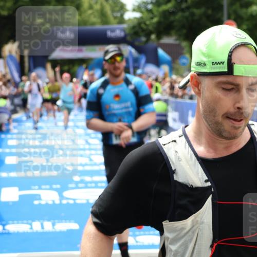29.06.2025 - hella hamburg halbmarathon Zöllner http://msf.ph/oto/8181015 29.06.2025 10:40:13 Ziel 3547, 4381, 5007, 5409, 5410, 5508, 5916, 7495, 8465, 8933, 10968, 11731, 12704, 13667, 15424, 18979 meine-sportfotos.de