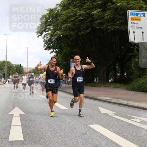 29.06.2025 - hella hamburg halbmarathon Yannick Fuchs http://msf.ph/oto/8181051 29.06.2025 10:28:42 20KM 1053, 1396, 1743, 2228, 2243, 2879, 4246, 5193, 6305, 8312, 9345, 9376, 10865, 11019, 11227, 12595, 13066, 13493, 13494, 13618, 13771, 14289, 14310, 14448, 14549, 14784, 15268, 15500, 15887, 16148, 16243, 16724, 17191, 17489, 17751, 17877, 18099, 18906 meine-sportfotos.de