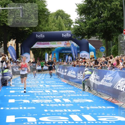 29.06.2025 - hella hamburg halbmarathon Zöllner http://msf.ph/oto/8181197 29.06.2025 10:31:50 Ziel 3935, 5187, 11929, 18102 meine-sportfotos.de