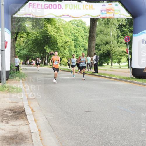 29.06.2025 - hella hamburg halbmarathon MichiJ http://msf.ph/oto/8181213 29.06.2025 10:17:17 Zwischen KM18-KM19 5344, 10848, 17893, 18037 meine-sportfotos.de