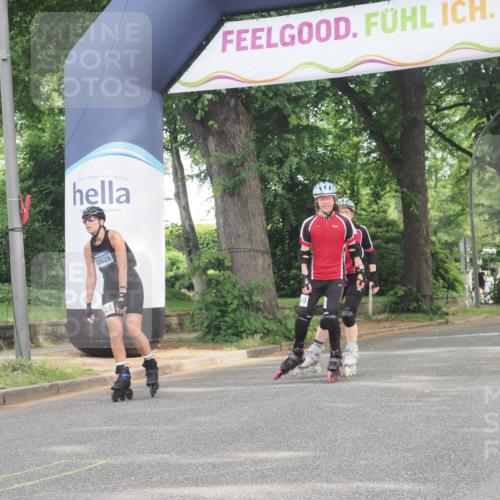 29.06.2025 - hella hamburg halbmarathon KatJ http://msf.ph/oto/8181234 29.06.2025 09:23:00 Zwischen KM18-KM19  meine-sportfotos.de