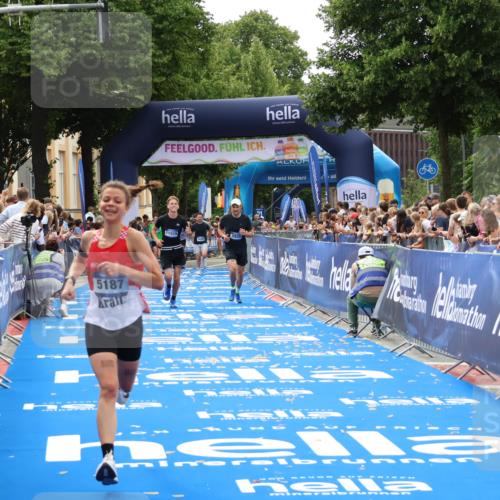 29.06.2025 - hella hamburg halbmarathon Zöllner http://msf.ph/oto/8181238 29.06.2025 10:31:53 Ziel 3935, 5187, 10927, 11929 meine-sportfotos.de