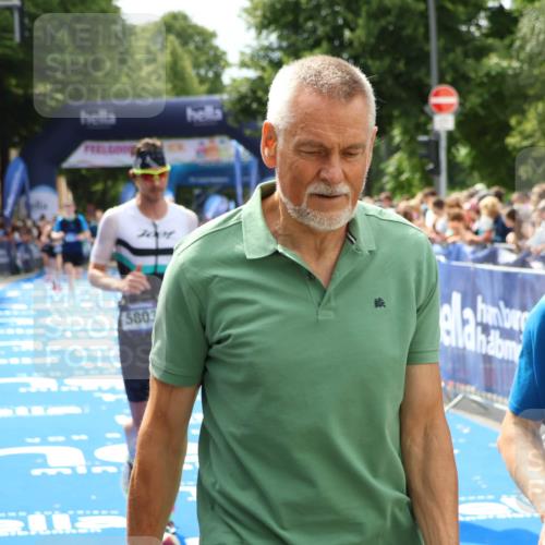 29.06.2025 - hella hamburg halbmarathon Zöllner http://msf.ph/oto/8181306 29.06.2025 10:40:23 Ziel 5803, 8370, 14699, 17245, 17916, 18614 meine-sportfotos.de