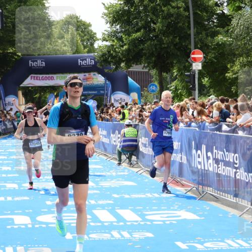 29.06.2025 - hella hamburg halbmarathon Zöllner http://msf.ph/oto/8181477 29.06.2025 10:40:29 Ziel 6649, 8370, 8966, 10978, 14924, 15247, 17245, 17916 meine-sportfotos.de