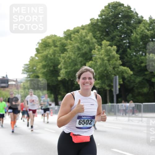 29.06.2025 - hella hamburg halbmarathon Jannik Wohlers http://msf.ph/oto/8181538 29.06.2025 10:22:56 Lombardsbrücke 1362, 2925, 4728, 4793, 6502, 6849, 7820, 8687, 8688, 8716, 8918, 8920, 9301, 9877, 10739, 11798, 11879, 12073, 12874, 14265, 14338, 14510, 14512, 14821, 16416, 16558, 17013, 17099, 17207, 17299, 17719, 18089, 18332 meine-sportfotos.de