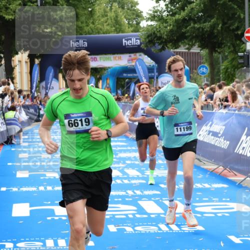 29.06.2025 - hella hamburg halbmarathon Zöllner http://msf.ph/oto/8181583 29.06.2025 10:32:05 Ziel 1407, 1686, 4129, 4698, 6619, 11150, 11199, 11370, 16505 meine-sportfotos.de