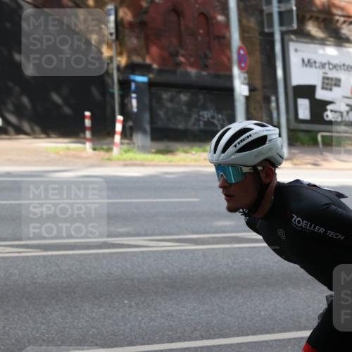 29.06.2025 - hella hamburg halbmarathon Yannick Fuchs http://msf.ph/oto/8181606 29.06.2025 09:07:33 20KM  meine-sportfotos.de