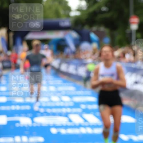 29.06.2025 - hella hamburg halbmarathon Zöllner http://msf.ph/oto/8181624 29.06.2025 10:32:07 Ziel 1407, 1686, 4129, 11150, 11370, 16505, 16736 meine-sportfotos.de