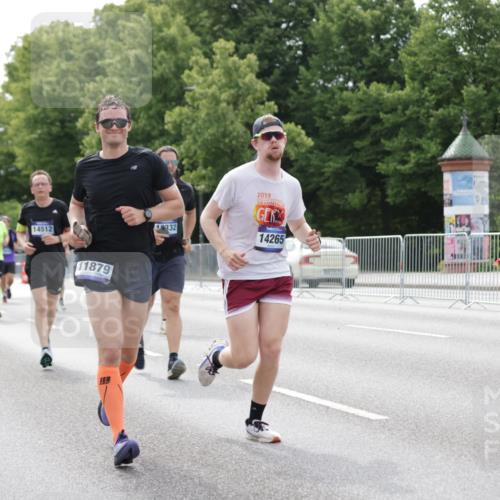 29.06.2025 - hella hamburg halbmarathon Jannik Wohlers http://msf.ph/oto/8181643 29.06.2025 10:23:01 Lombardsbrücke 1048, 1362, 2925, 4391, 4728, 4793, 5406, 6502, 7029, 7820, 8716, 8918, 8920, 9301, 10739, 11798, 11879, 12073, 12874, 14265, 14338, 14510, 14512, 14821, 15709, 16185, 16251, 16558, 17013, 17099, 17199, 17207, 17299, 17719, 18070, 18071, 18089, 18332, 18402, 18818 meine-sportfotos.de