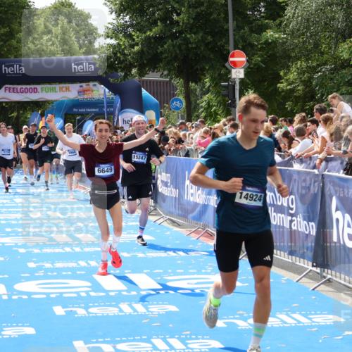 29.06.2025 - hella hamburg halbmarathon Zöllner http://msf.ph/oto/8181651 29.06.2025 10:40:33 Ziel 6649, 7284, 8966, 10978, 11767, 12365, 12540, 14924, 15164, 15247, 17214, 18192 meine-sportfotos.de
