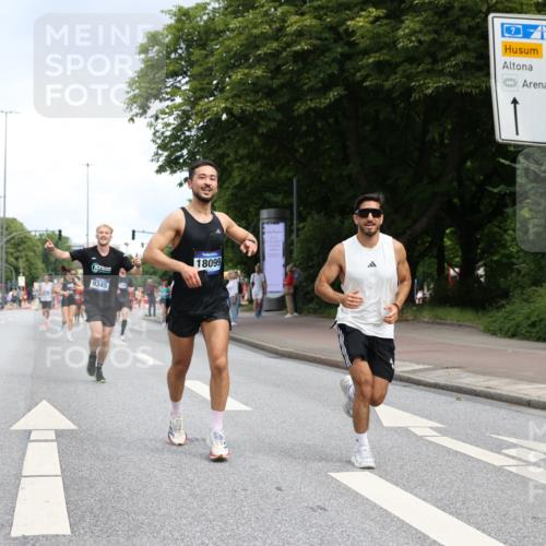 29.06.2025 - hella hamburg halbmarathon Yannick Fuchs http://msf.ph/oto/8181681 29.06.2025 10:28:46 20KM 1396, 1743, 2228, 2243, 2879, 5193, 6305, 7901, 8312, 9345, 9376, 10865, 11019, 11227, 12595, 13066, 13493, 13494, 13618, 13771, 14289, 14310, 14448, 14549, 14784, 15500, 15887, 16148, 16243, 16724, 17191, 17489, 17751, 17877, 18099, 18906 meine-sportfotos.de