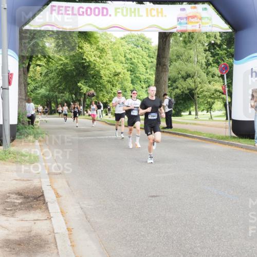 29.06.2025 - hella hamburg halbmarathon MichiJ http://msf.ph/oto/8181699 29.06.2025 10:17:25 Zwischen KM18-KM19 2203, 13941, 14757, 14828 meine-sportfotos.de