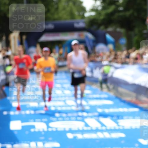 29.06.2025 - hella hamburg halbmarathon Zöllner http://msf.ph/oto/8181700 29.06.2025 10:32:10 Ziel 1686, 11150, 11370, 15826, 16505, 16736 meine-sportfotos.de