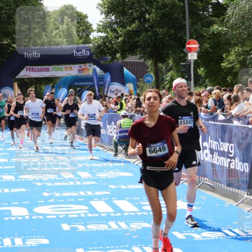 29.06.2025 - hella hamburg halbmarathon Zöllner http://msf.ph/oto/8181714 29.06.2025 10:40:34 Ziel 6649, 7284, 8966, 10978, 11767, 12365, 12540, 15015, 15164, 15247, 17214, 18192 meine-sportfotos.de