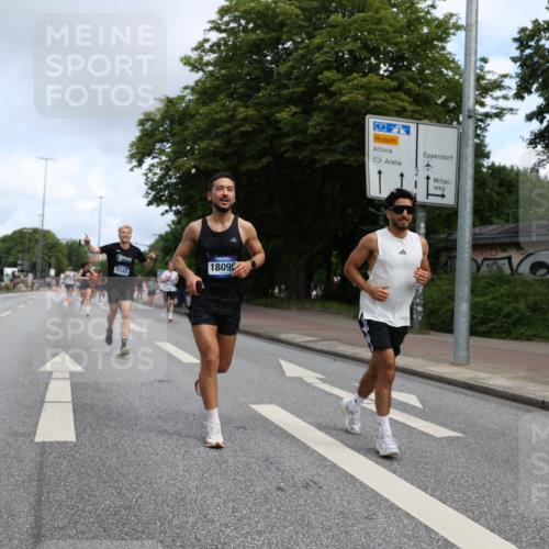 29.06.2025 - hella hamburg halbmarathon Yannick Fuchs http://msf.ph/oto/8181736 29.06.2025 10:28:46 20KM 1396, 1743, 2228, 2243, 2879, 5193, 6305, 7901, 8312, 9345, 9376, 10865, 11019, 11227, 12595, 13066, 13493, 13494, 13618, 13771, 14289, 14310, 14448, 14549, 14784, 15500, 15887, 16148, 16243, 16724, 17191, 17489, 17751, 17877, 18099, 18906 meine-sportfotos.de